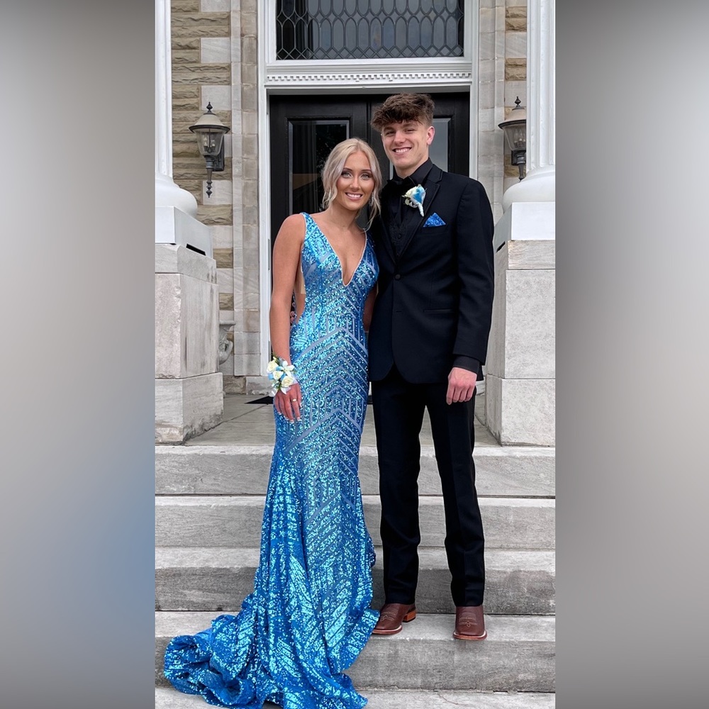 Jovani Prom dress Size 2… Worn once